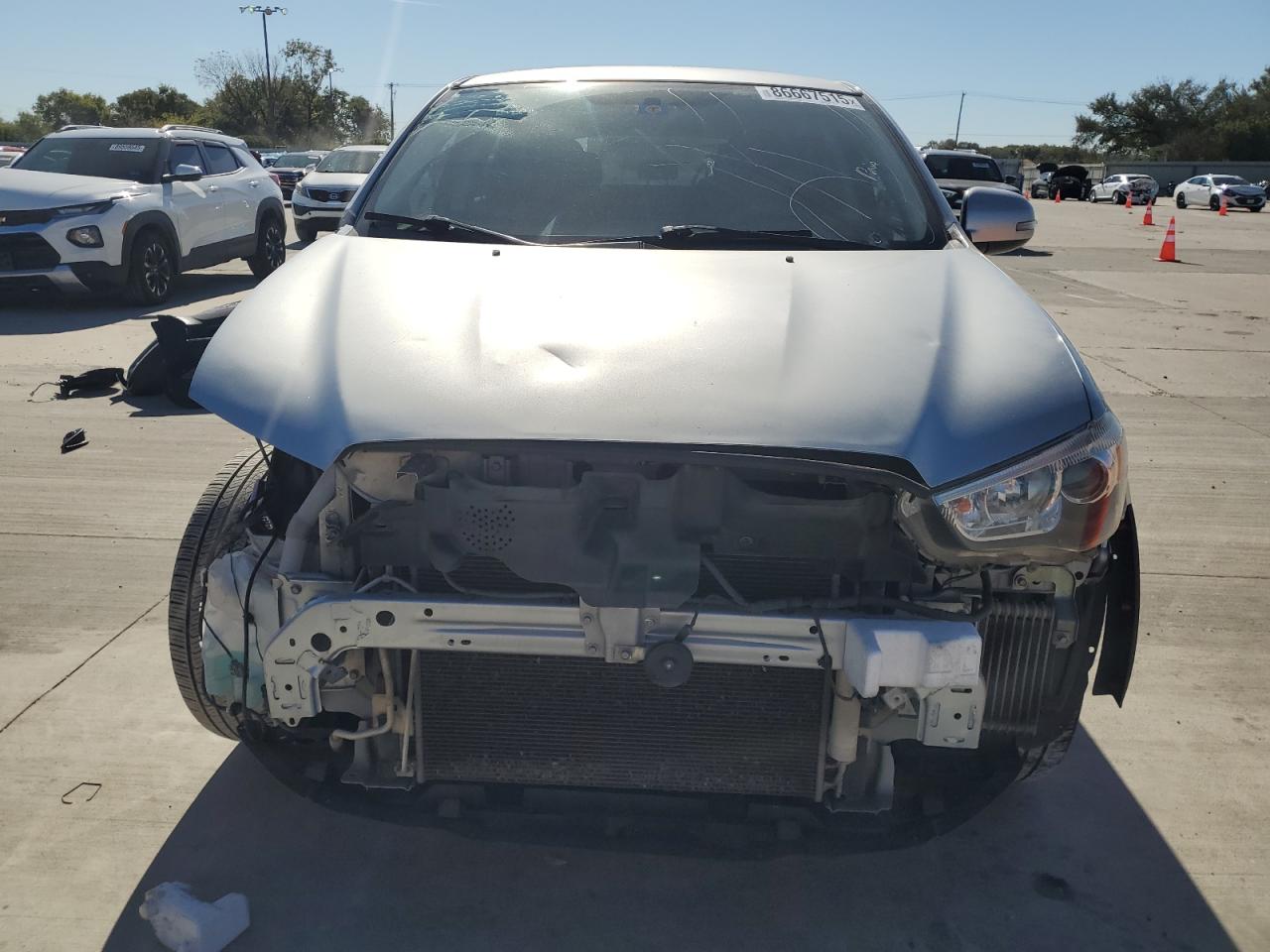 MITSUBISHI OUTLANDER ES