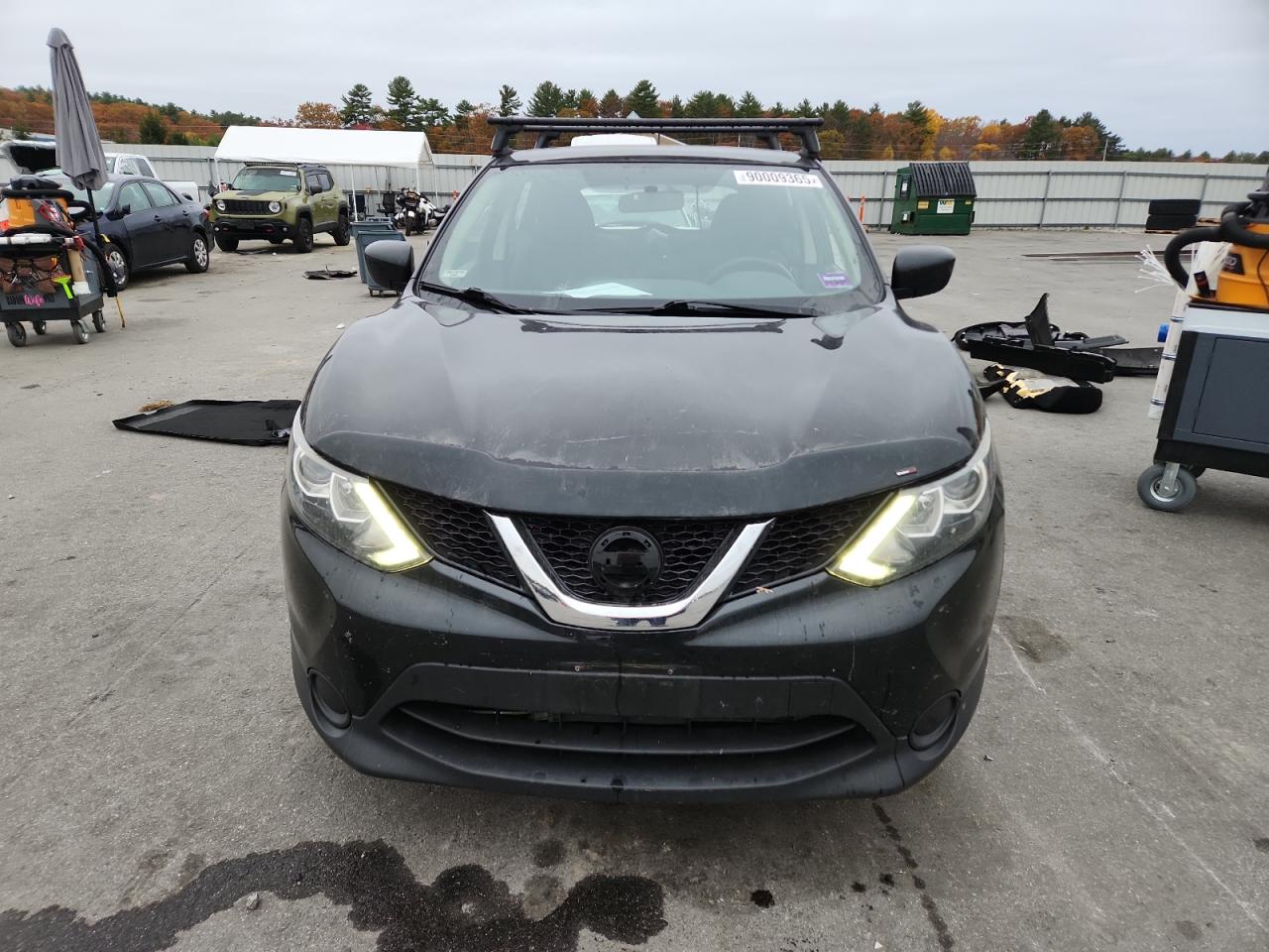 NISSAN ROGUE SPORT S