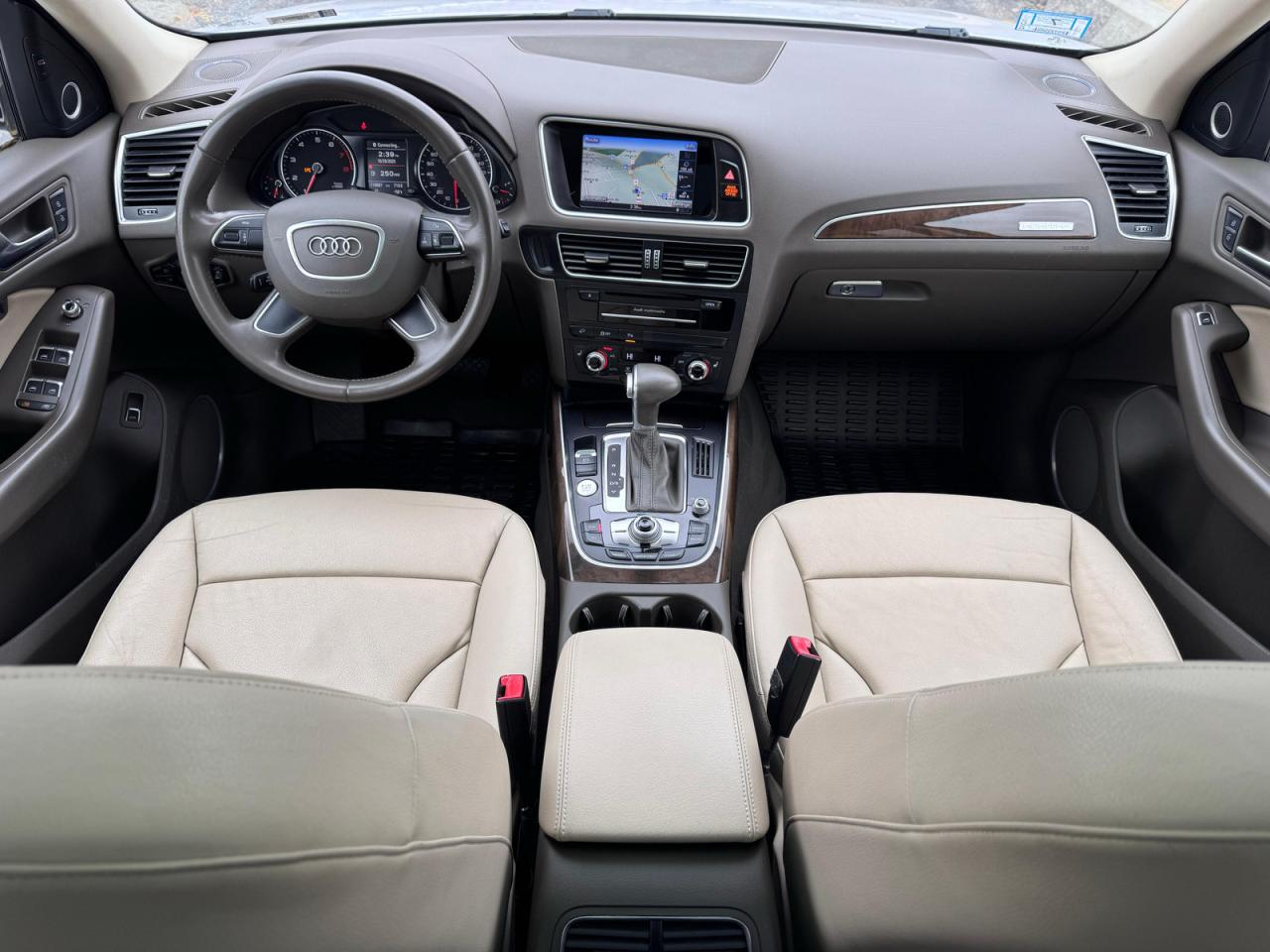 AUDI Q5 PREMIUM PLUS