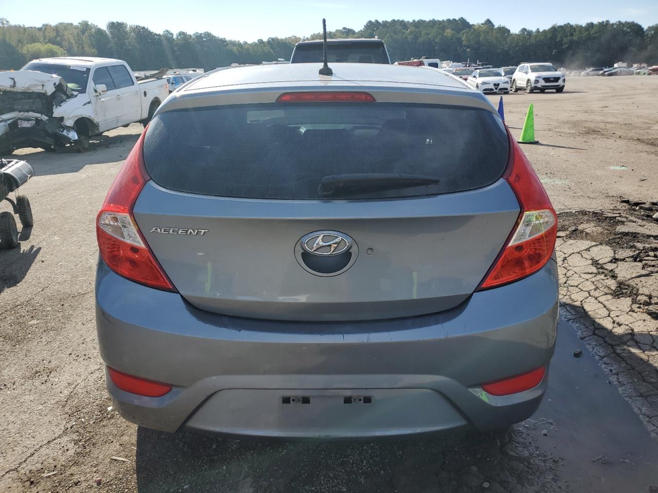 HYUNDAI ACCENT SE