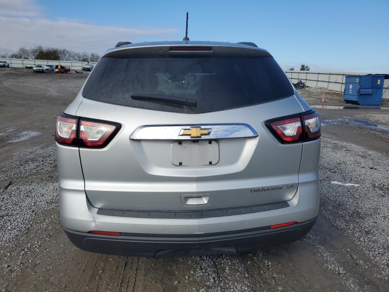 CHEVROLET TRAVERSE LS