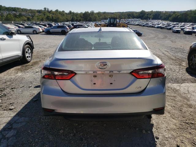 2022 TOYOTA CAMRY LE 4T1C11AK6NU704988