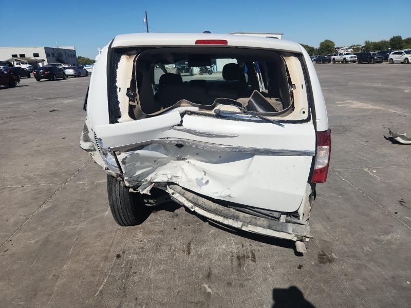 2014 CHRYSLER TOWN & COU - 2C4RC1BG4ER138359