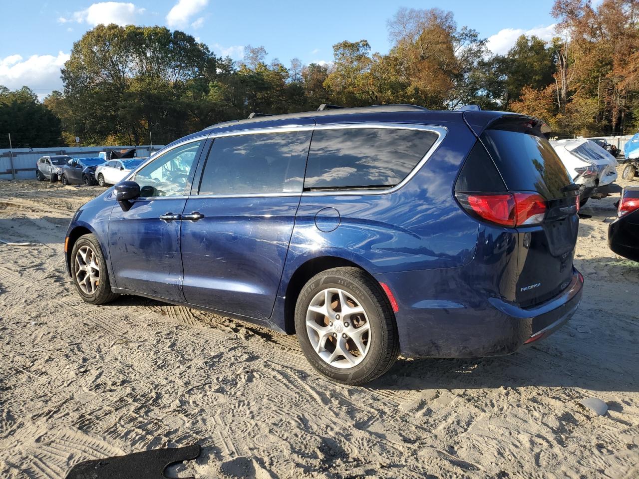 CHRYSLER PACIFICA TOURING L