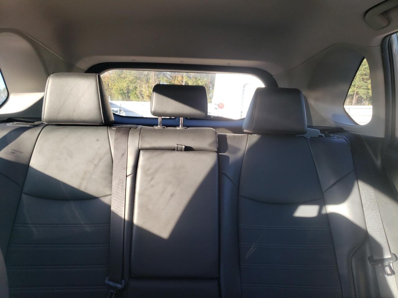 TOYOTA RAV4 XLE PREMIUM