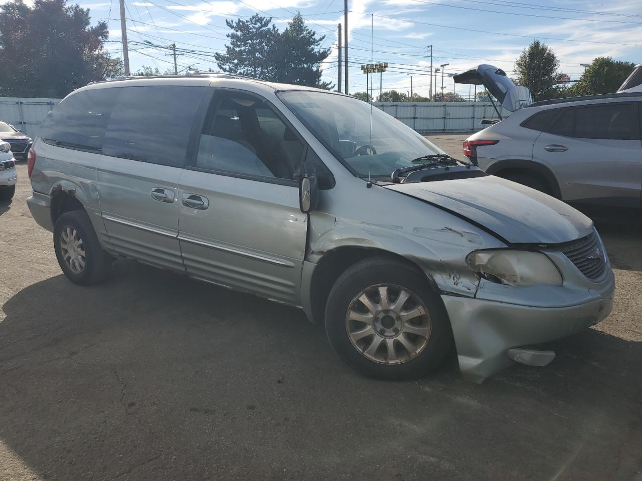 Lot #3311719261 2003 CHRYSLER TOWN & COUNTRY LIMITED