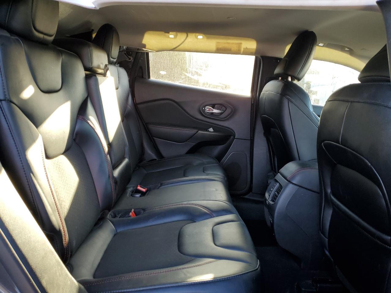 JEEP CHEROKEE TRAILHAWK