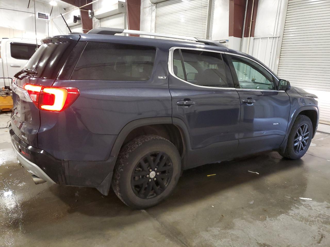 GMC ACADIA SLT-1