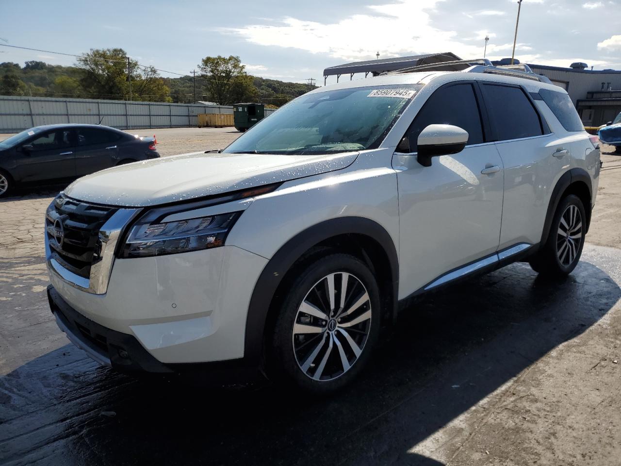 NISSAN PATHFINDER PLATINUM