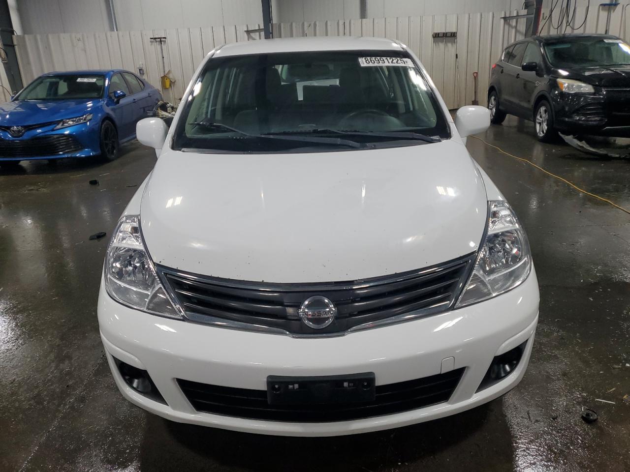 NISSAN VERSA S