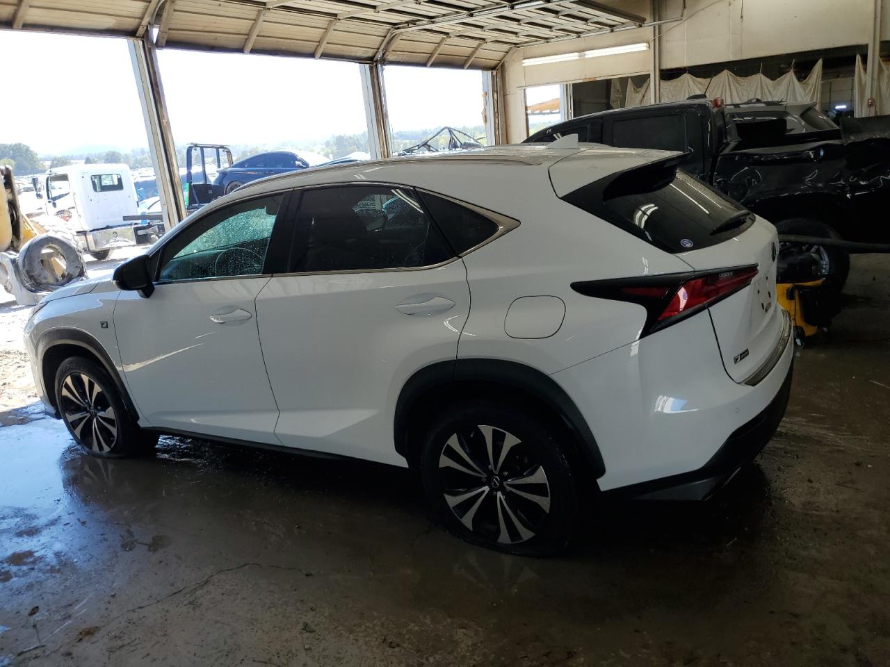 LEXUS NX 300 BASE