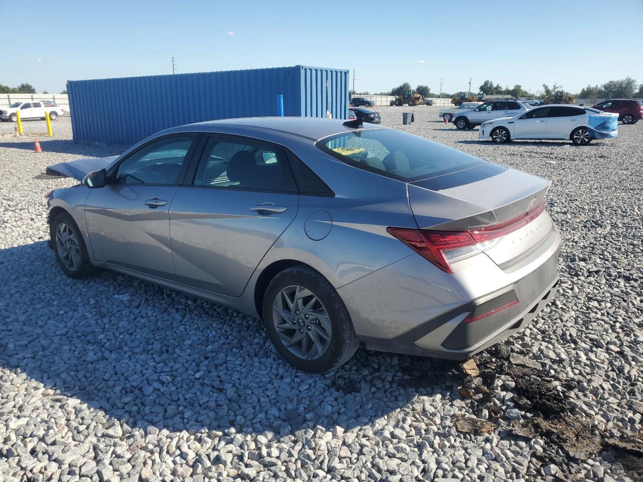 HYUNDAI ELANTRA BLUE