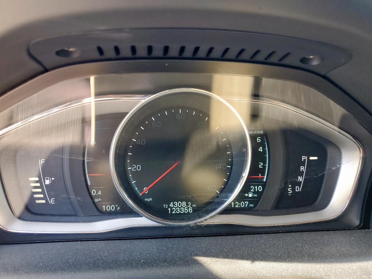 VOLVO XC60 T5 PREMIER