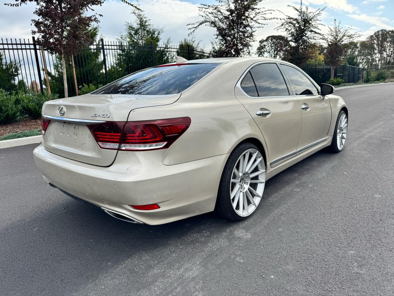 LEXUS LS 460