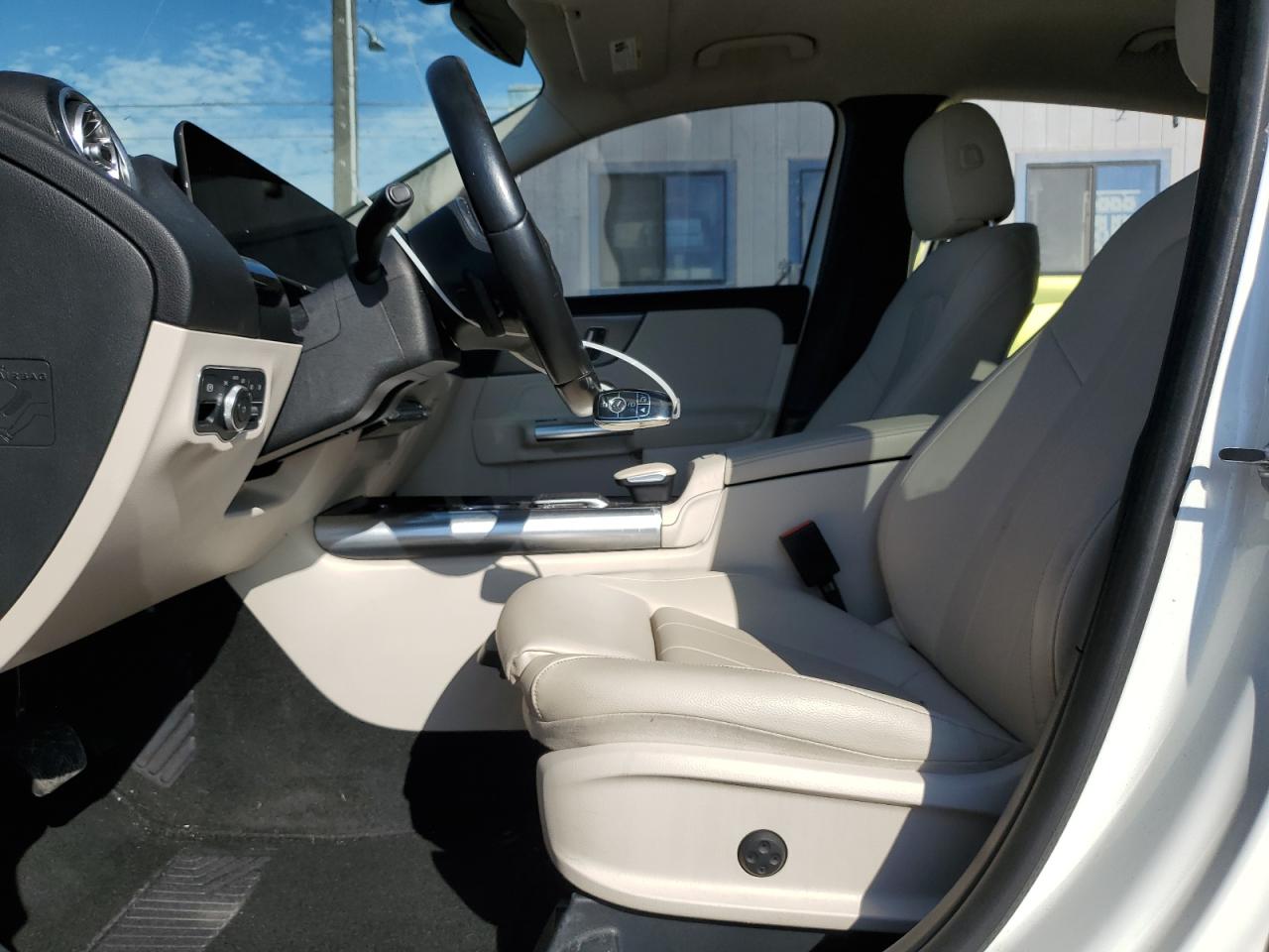 MERCEDES-BENZ GLA-CLASS 250