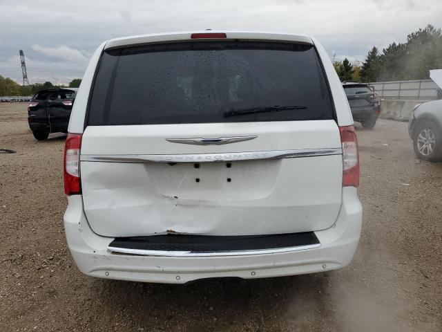 2016 CHRYSLER TOWN & COU 2C4RC1CGXGR121034