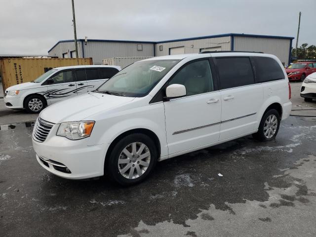 2016 CHRYSLER TOWN & COU #3302816921