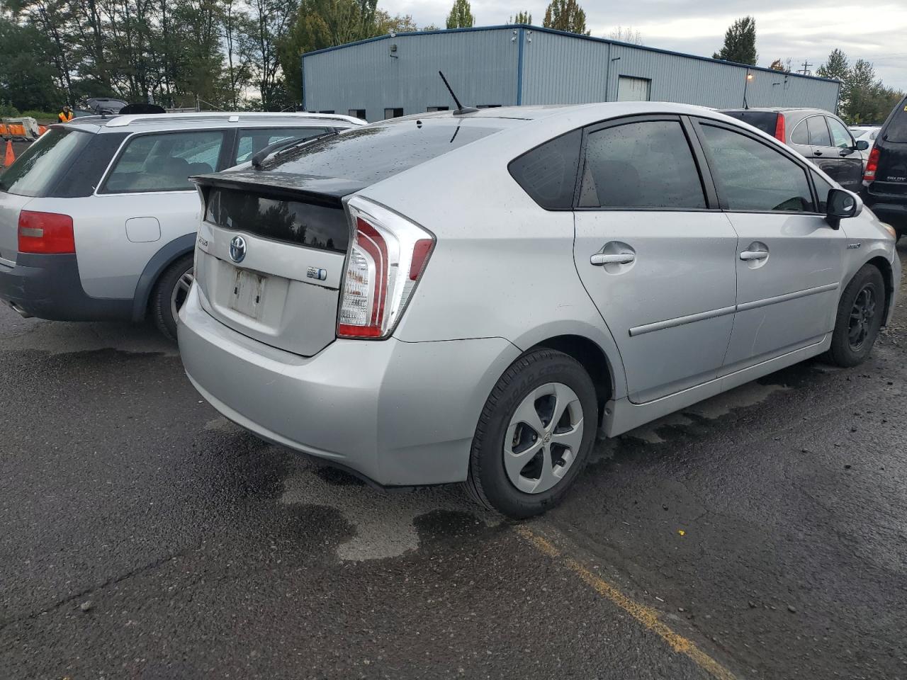 TOYOTA PRIUS