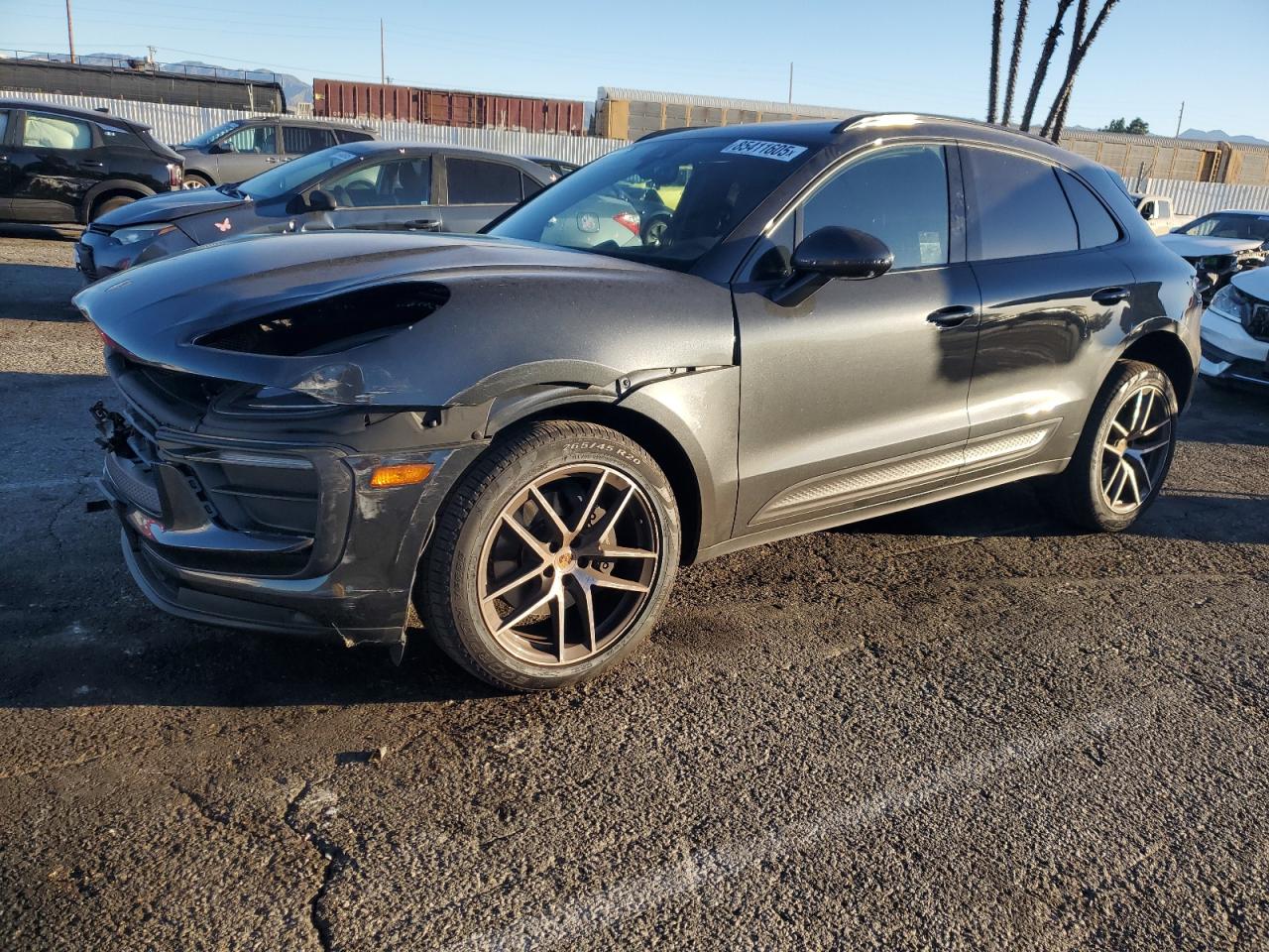 PORSCHE MACAN BASE