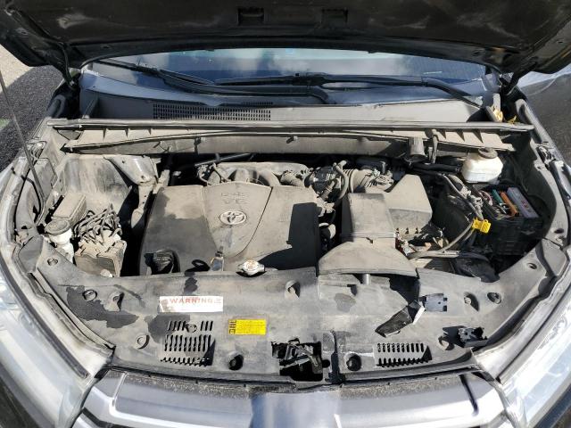 2019 TOYOTA HIGHLANDER LE 5TDBZRFH2KS963711