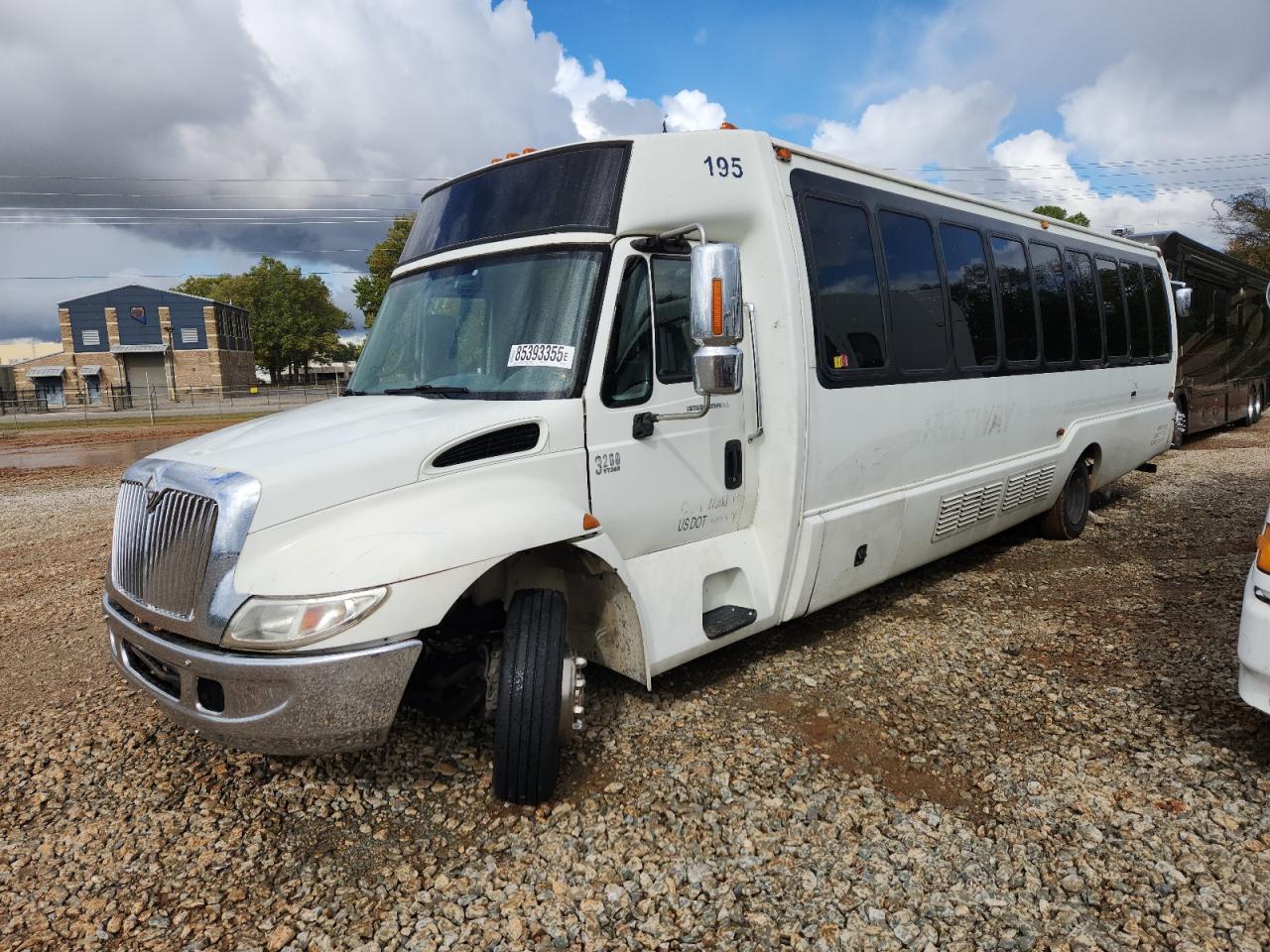 Lot #3277173947 2007 INTERNATIONAL 3000 3200