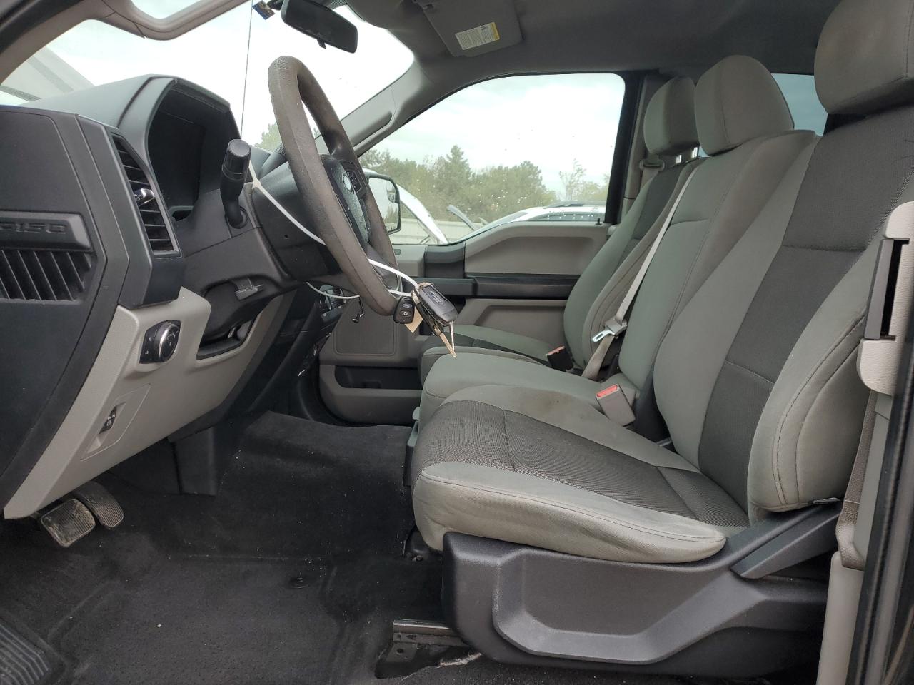 FORD F-150 SUPER CAB