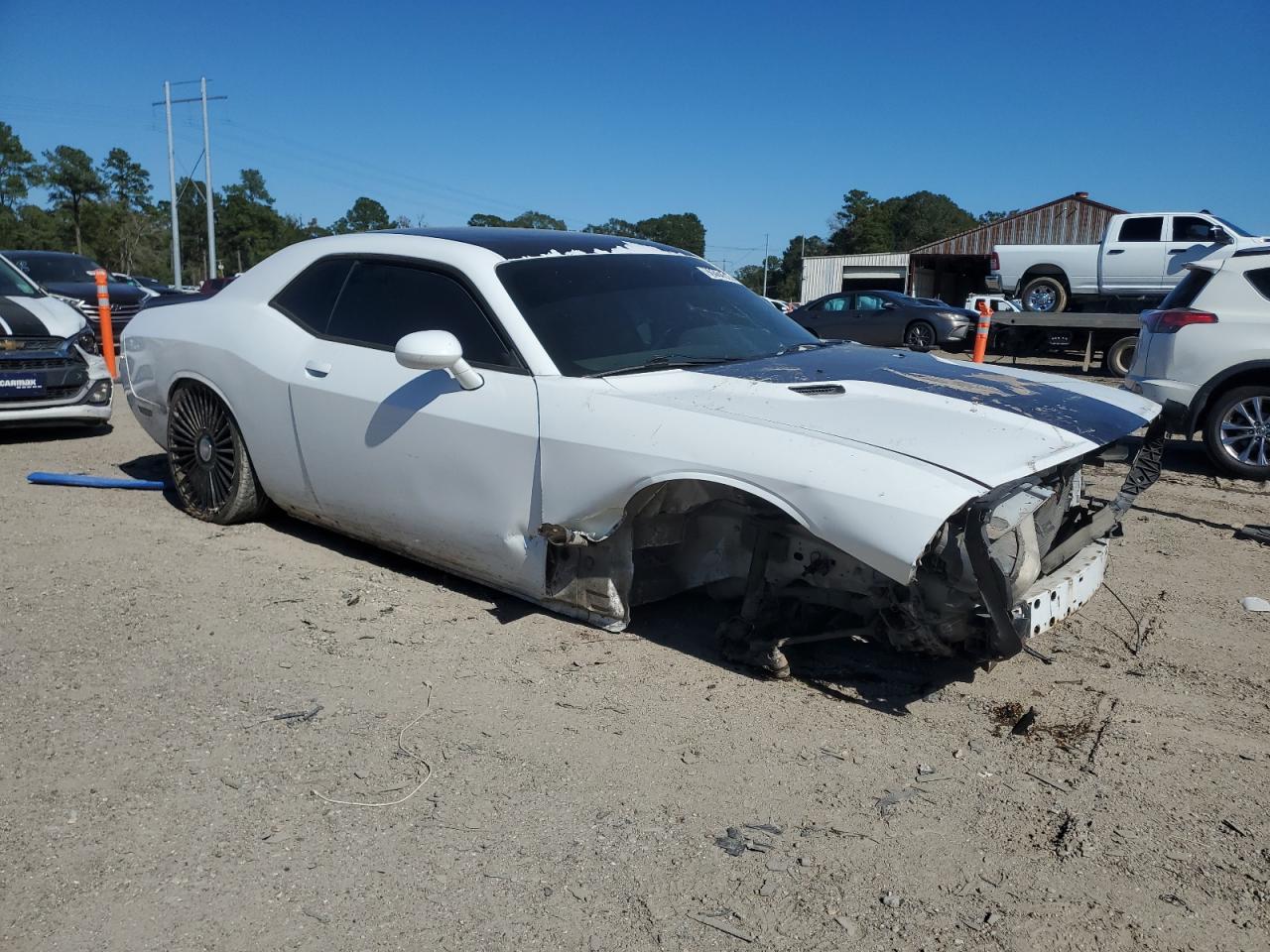 Lot #3311641235 2014 DODGE CHALLENGER