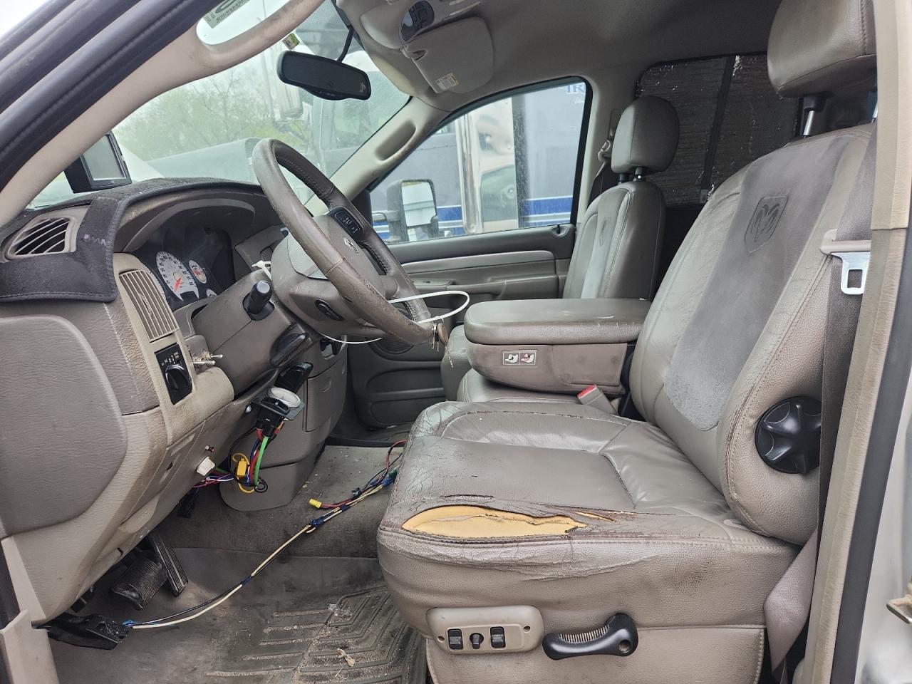 Lot #3274004541 2004 DODGE RAM 3500 S