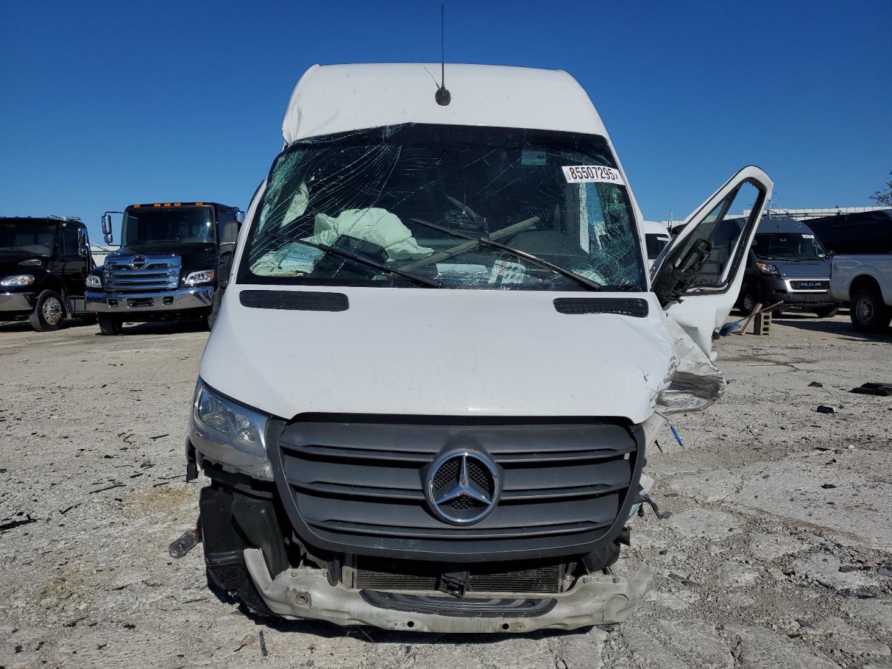 MERCEDES-BENZ SPRINTER 3500