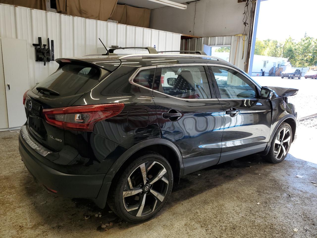 NISSAN ROGUE SPORT S