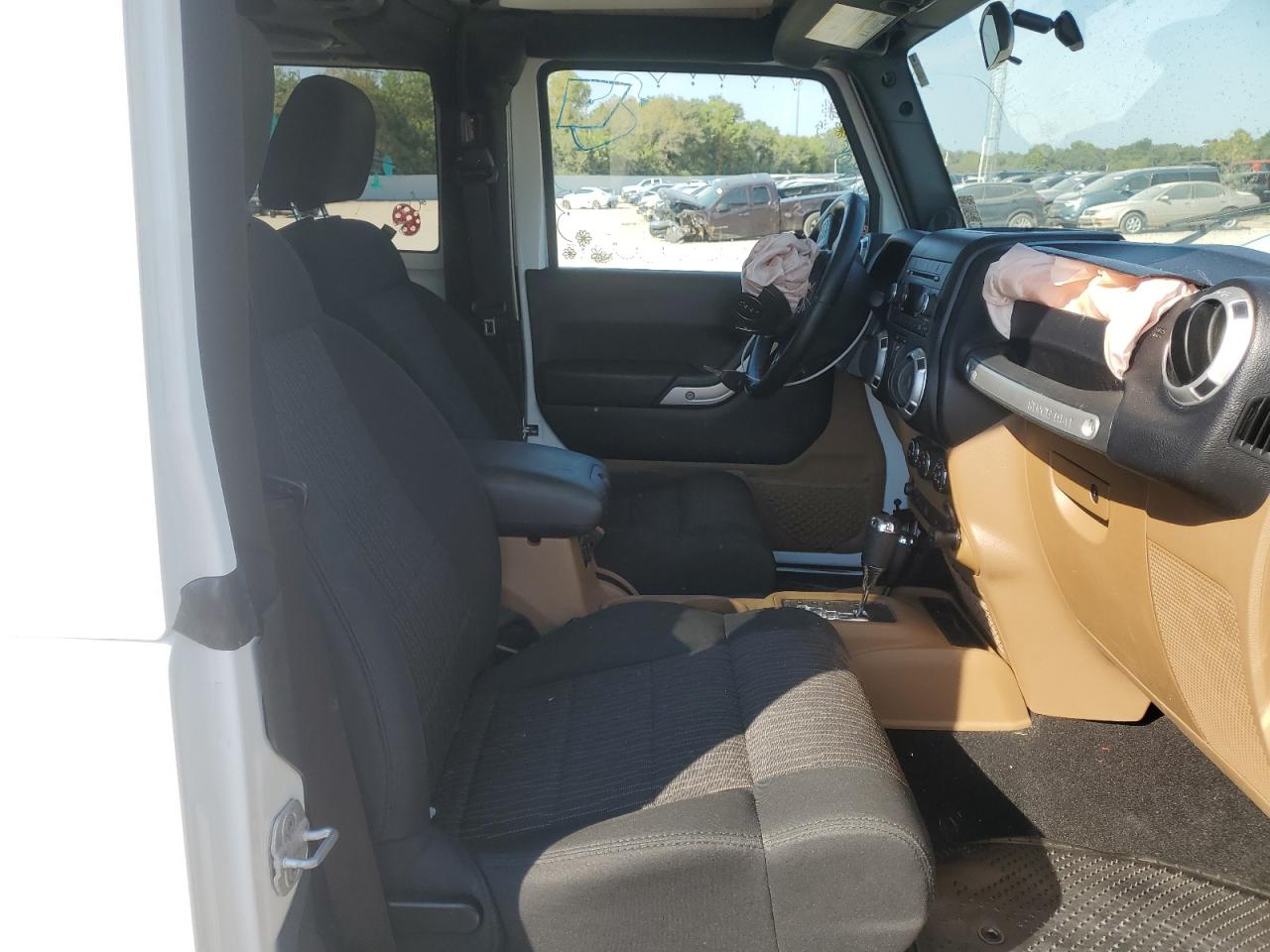 JEEP WRANGLER SAHARA