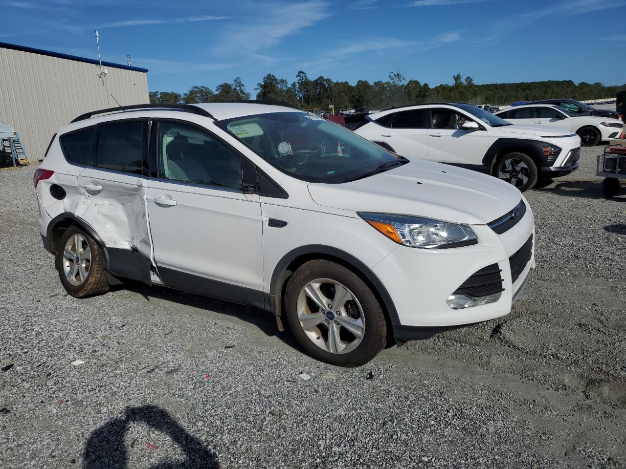 FORD ESCAPE SE
