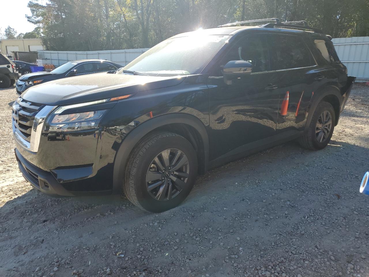 NISSAN PATHFINDER SV