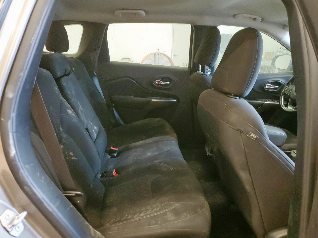 JEEP GRAND CHEROKEE LATITUDE