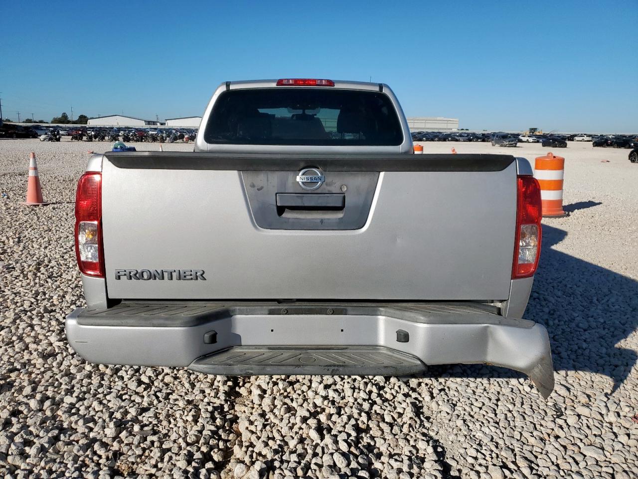 NISSAN FRONTIER S