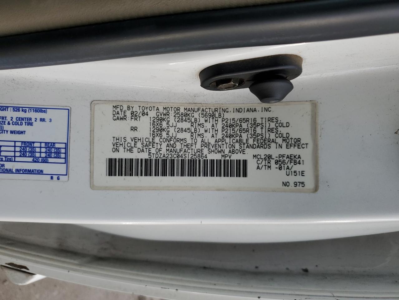 Lot #3280286992 2004 TOYOTA SIENNA CE