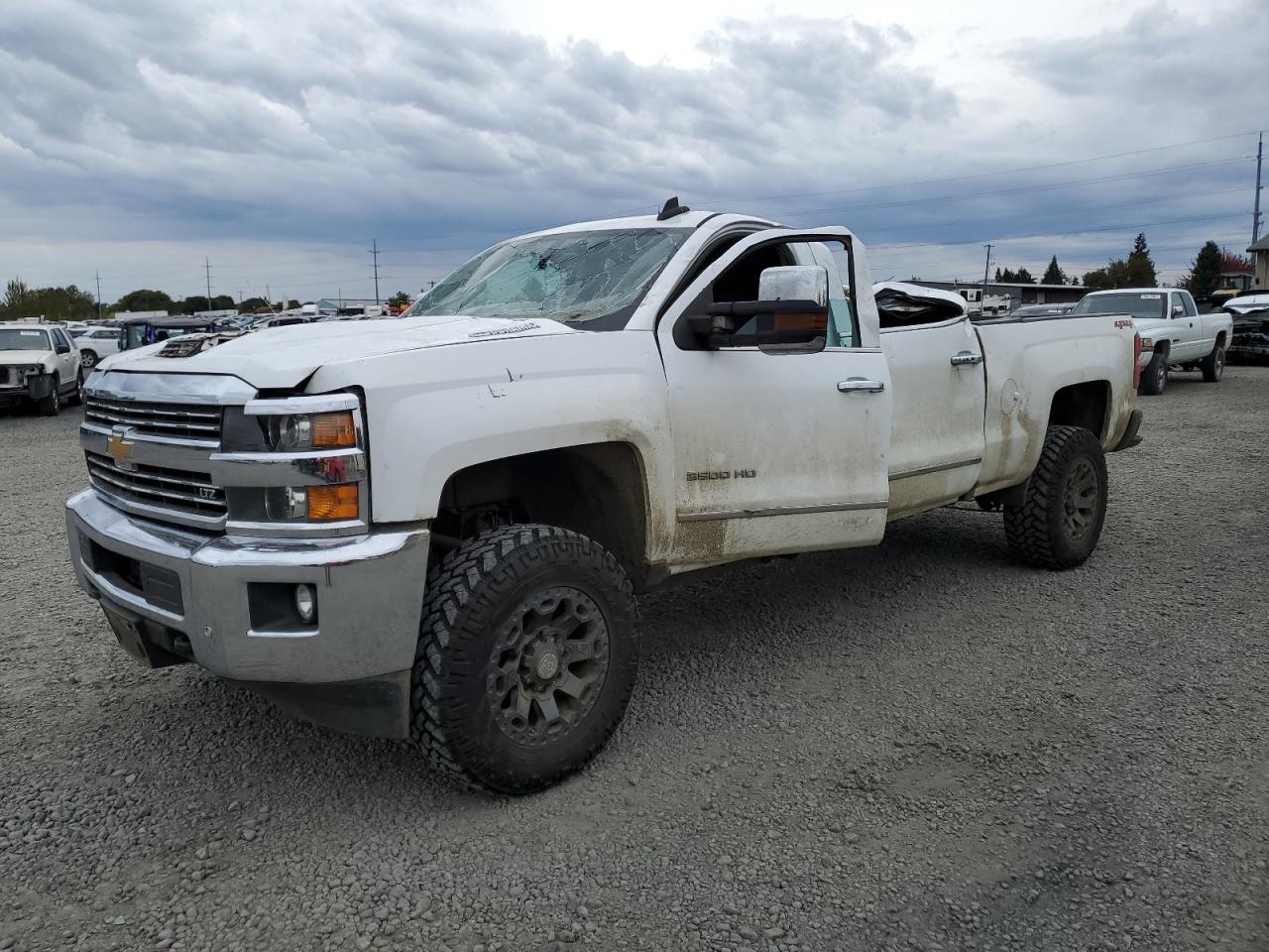 CHEVROLET SILVERADO K3500 LTZ