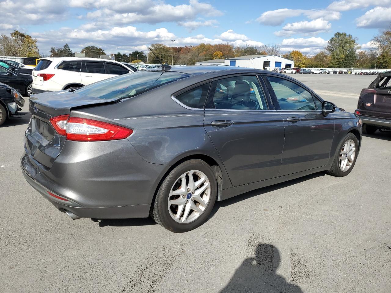 FORD FUSION SE