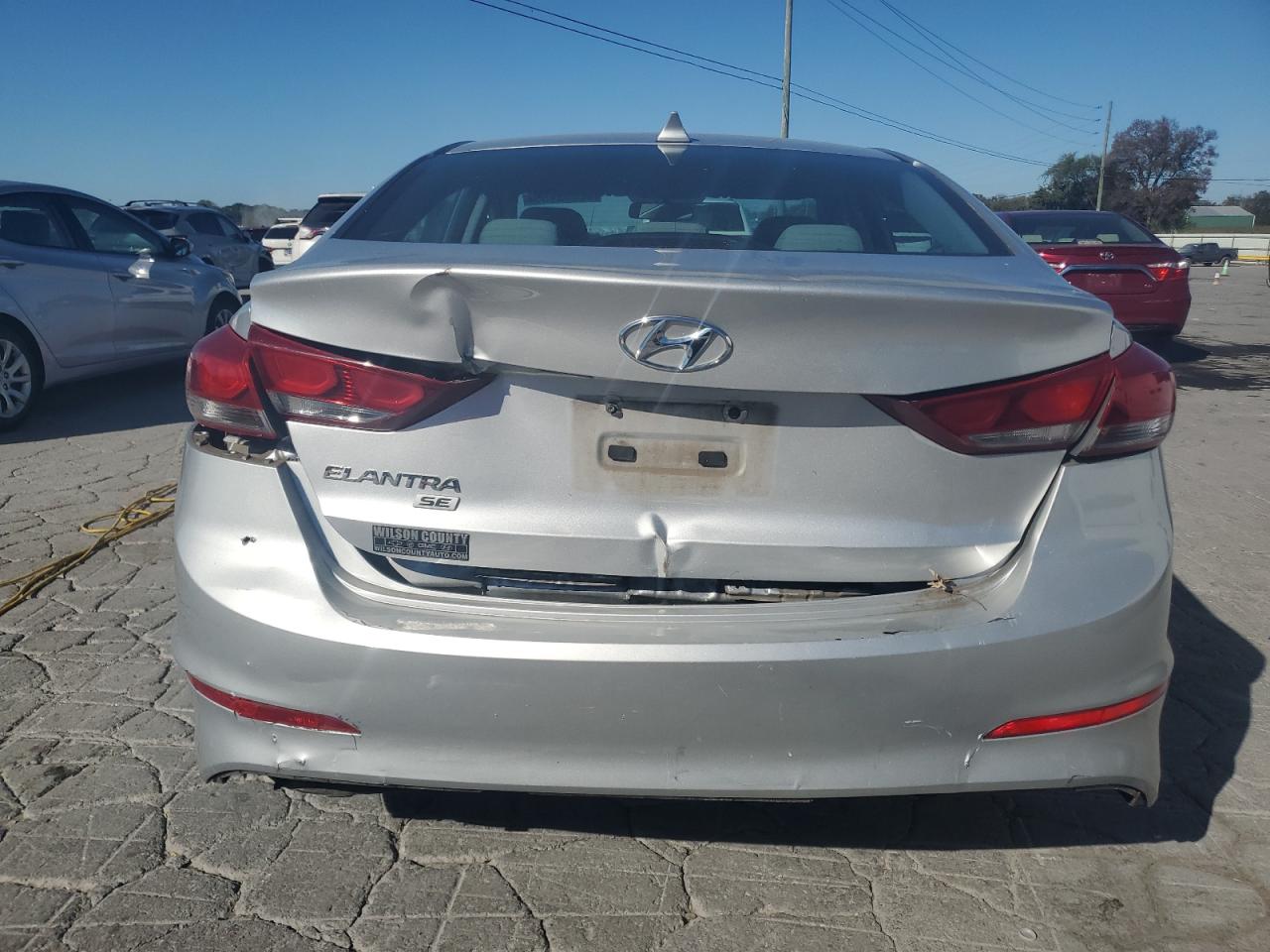 HYUNDAI ELANTRA SE