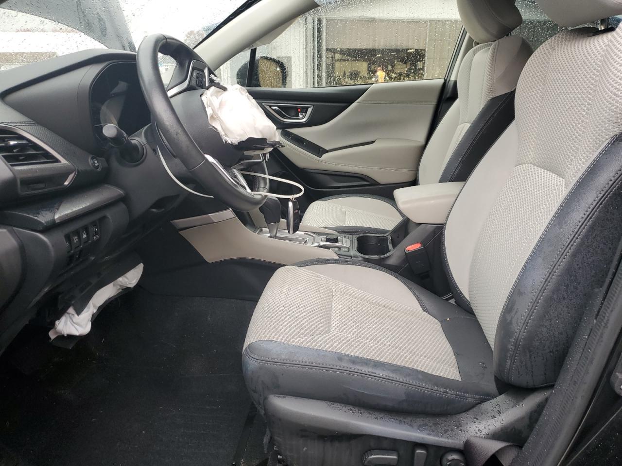 SUBARU FORESTER PREMIUM