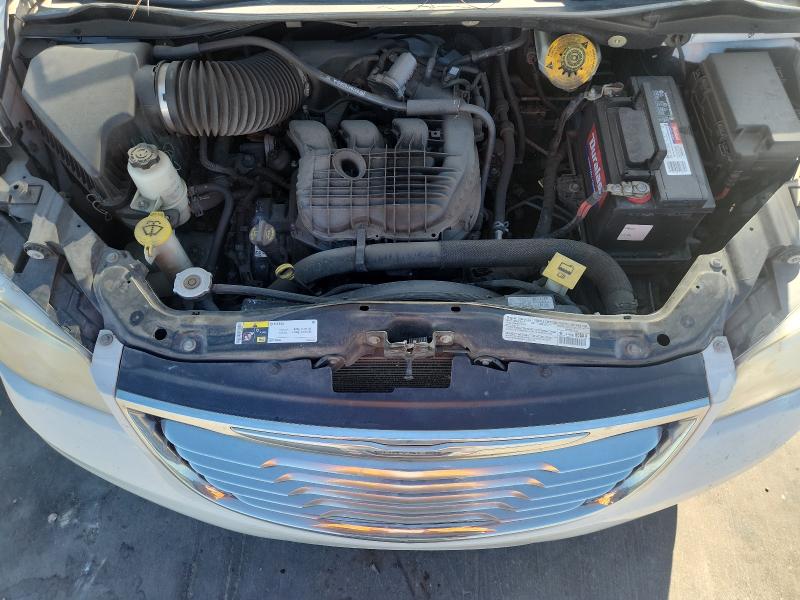 2014 CHRYSLER TOWN & COU - 2C4RC1BG4ER138359