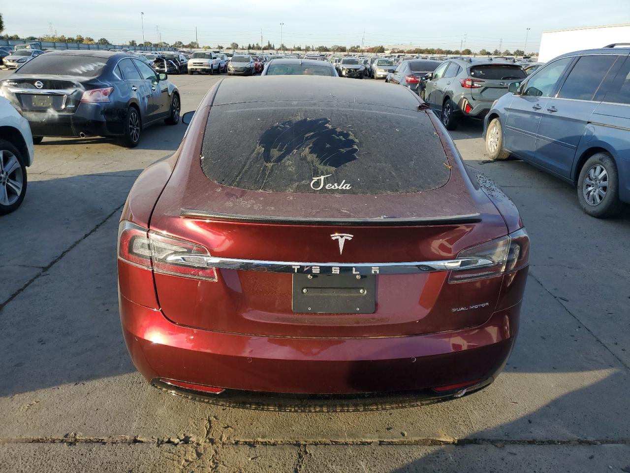 TESLA MODEL S