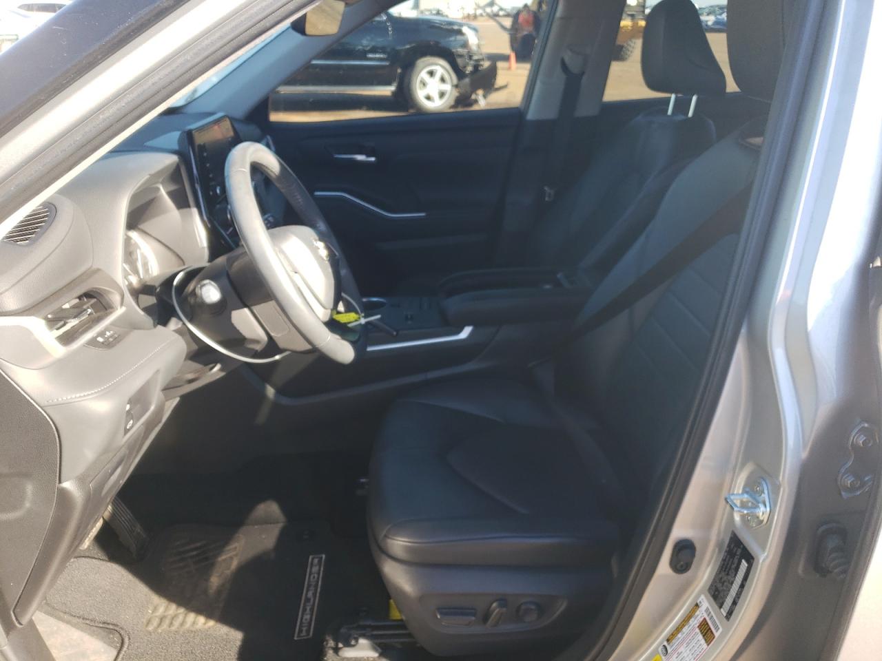 TOYOTA HIGHLANDER XLE