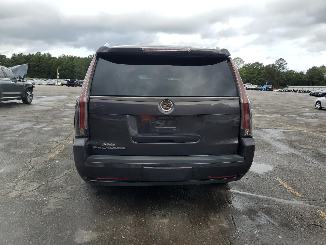 CADILLAC ESCALADE PREMIUM