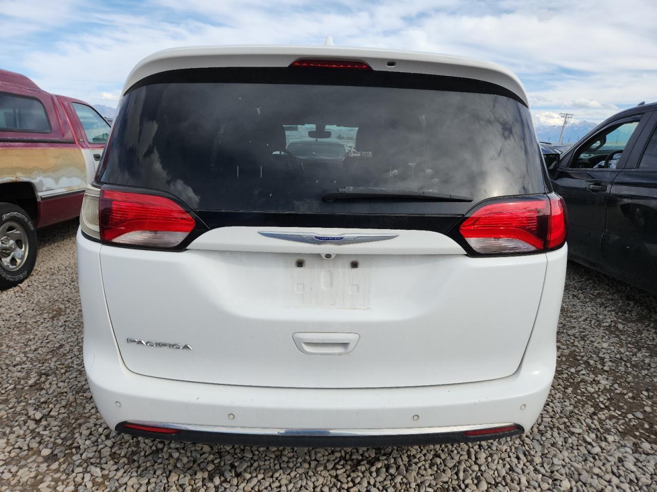 CHRYSLER PACIFICA TOURING L