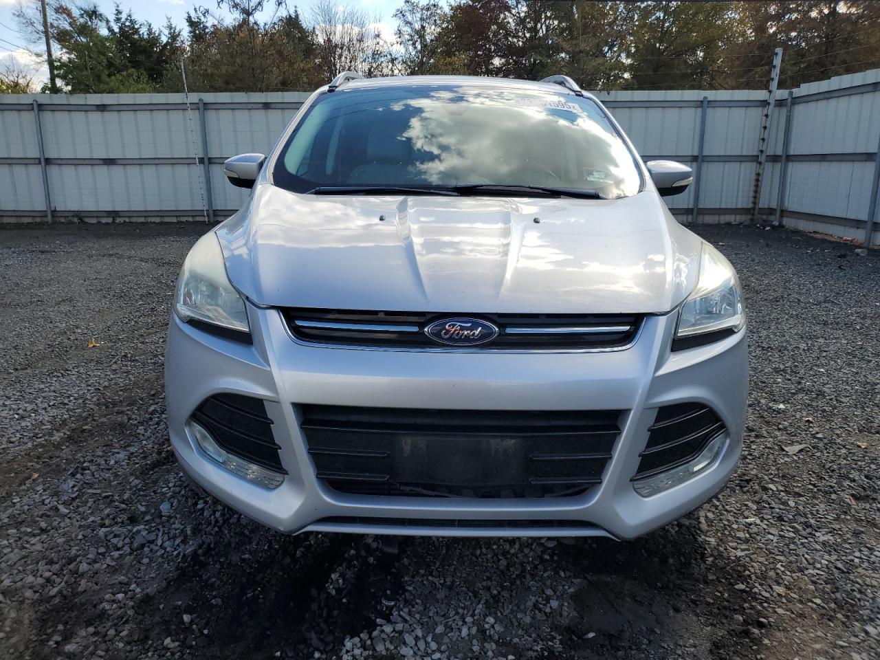 FORD ESCAPE TITANIUM