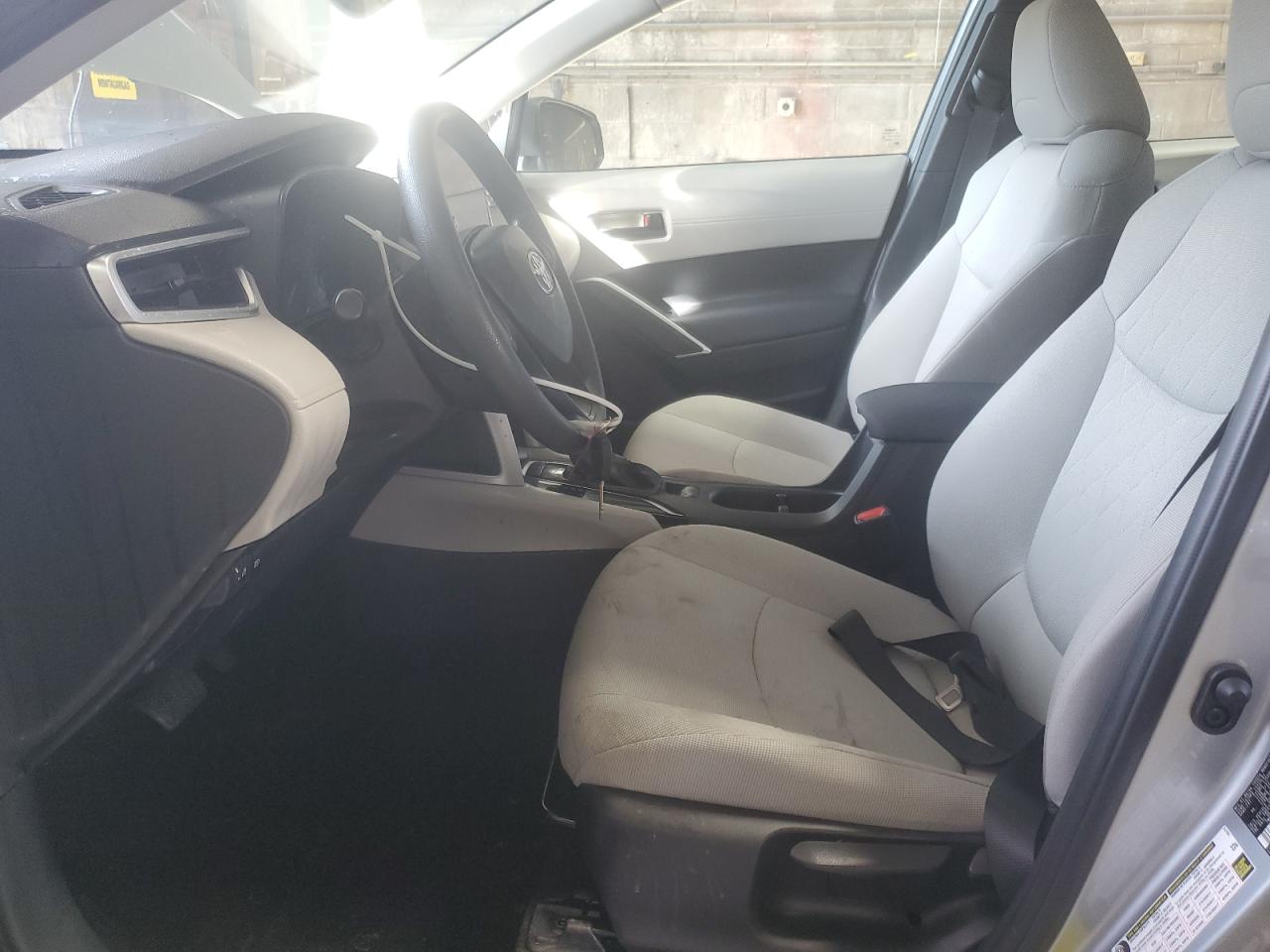 TOYOTA COROLLA CROSS L