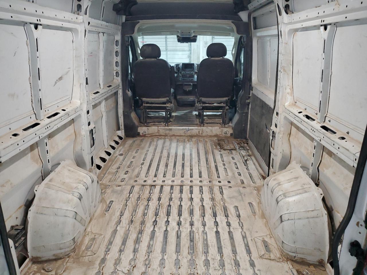 RAM PROMASTER 2500 HIGH