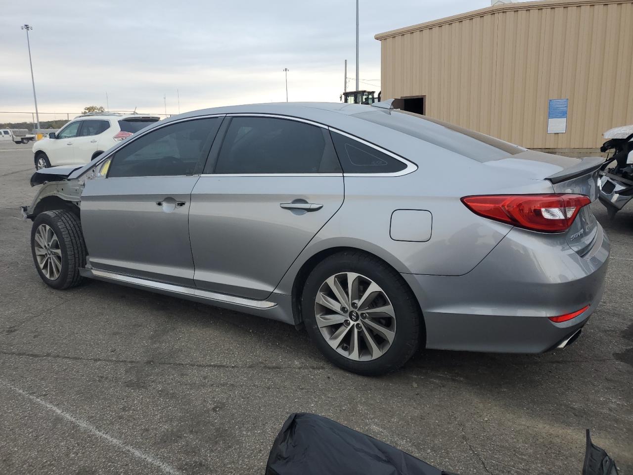 HYUNDAI SONATA SPORT