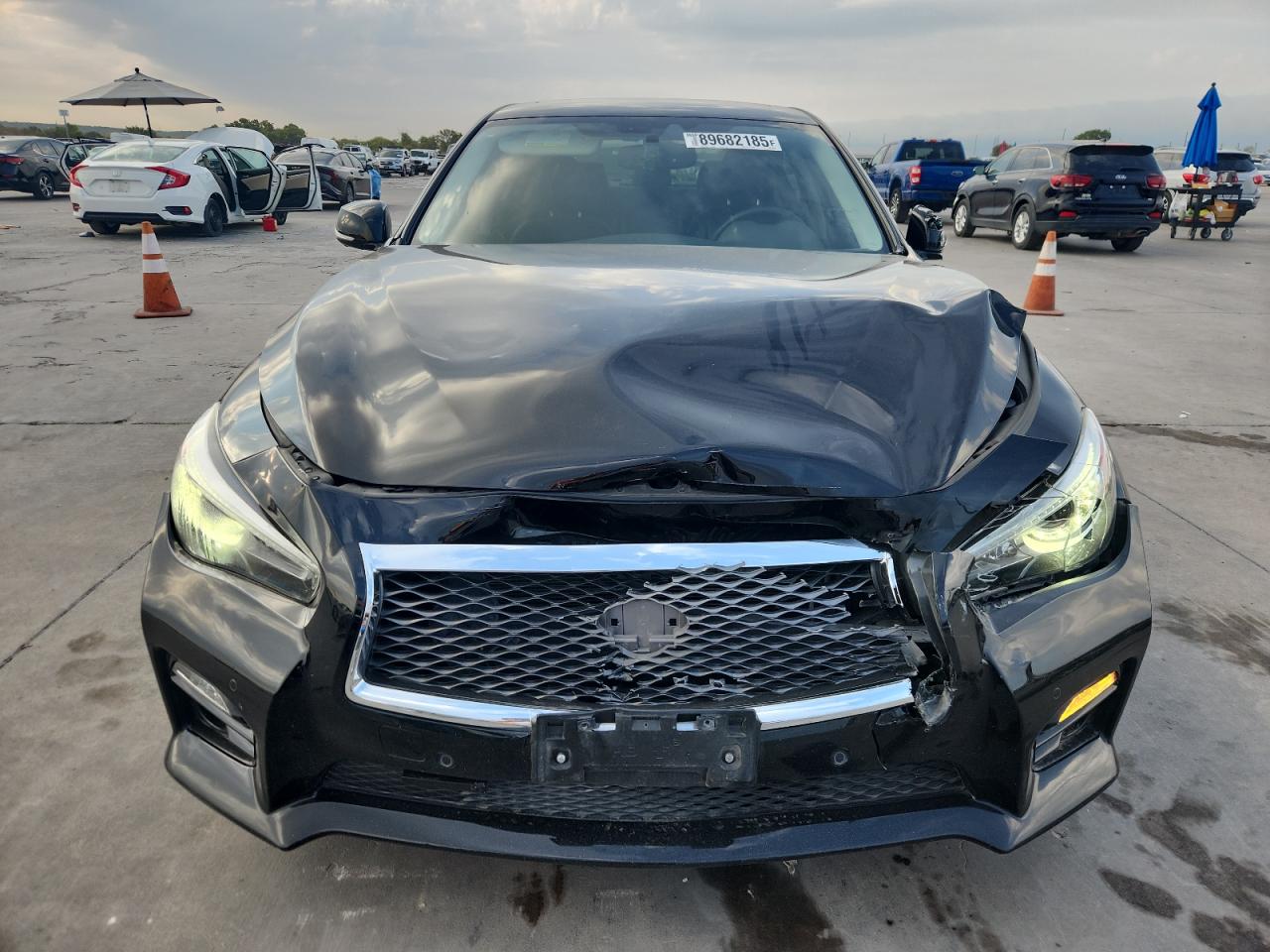 INFINITI Q50 BASE